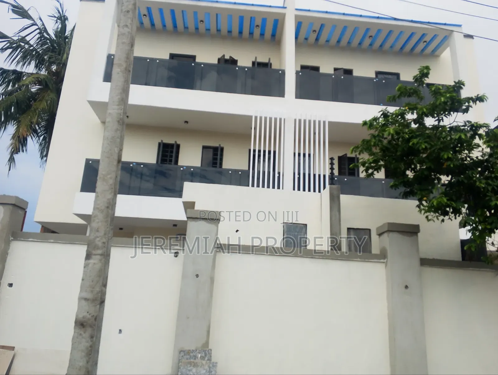 5bdrm Duplex in Berger for sale in Berger