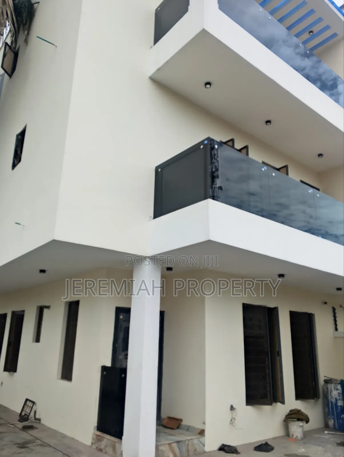 5bdrm Duplex in Berger for sale in Berger