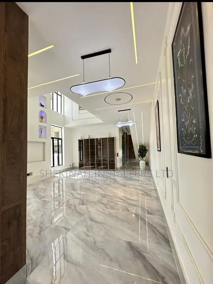 Furnished 5bdrm Duplex in Lekki Phase 1 for sale in Lekki Phase 1