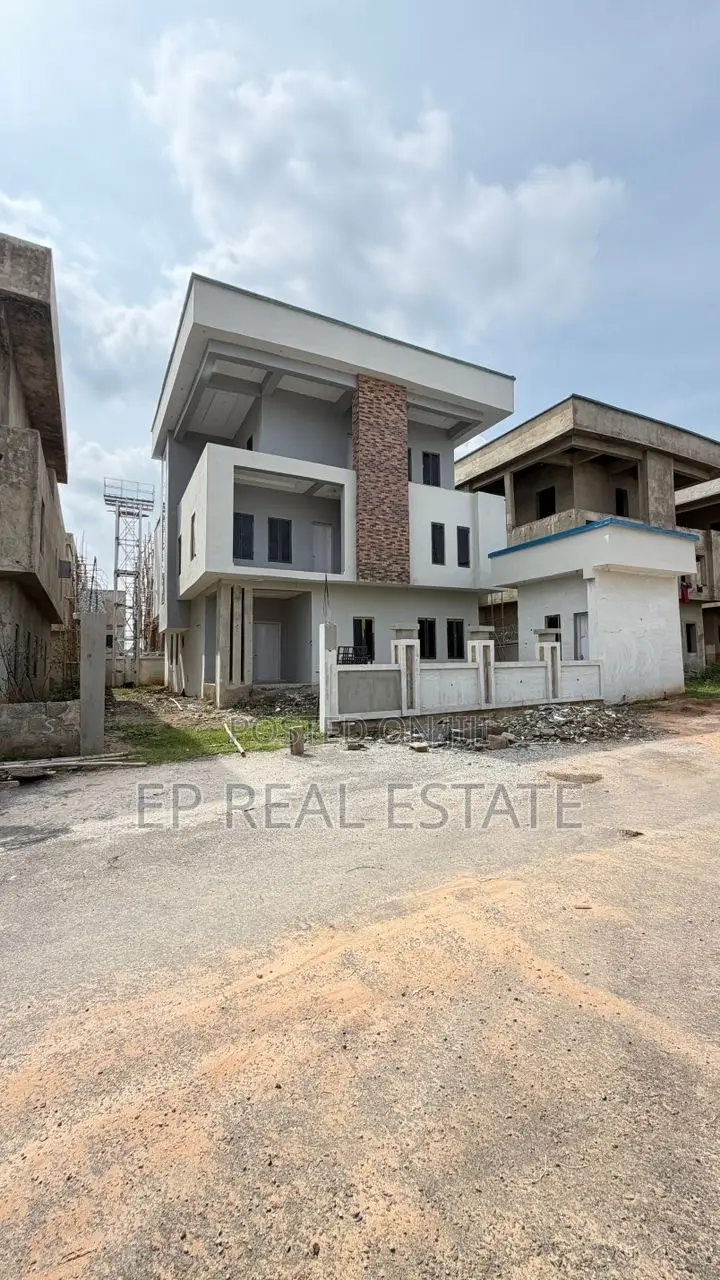 6bdrm Duplex in Jabi for sale in Jabi