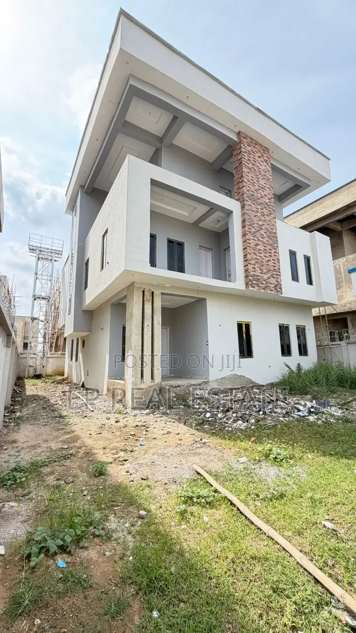 6bdrm Duplex in Jabi for sale in Jabi