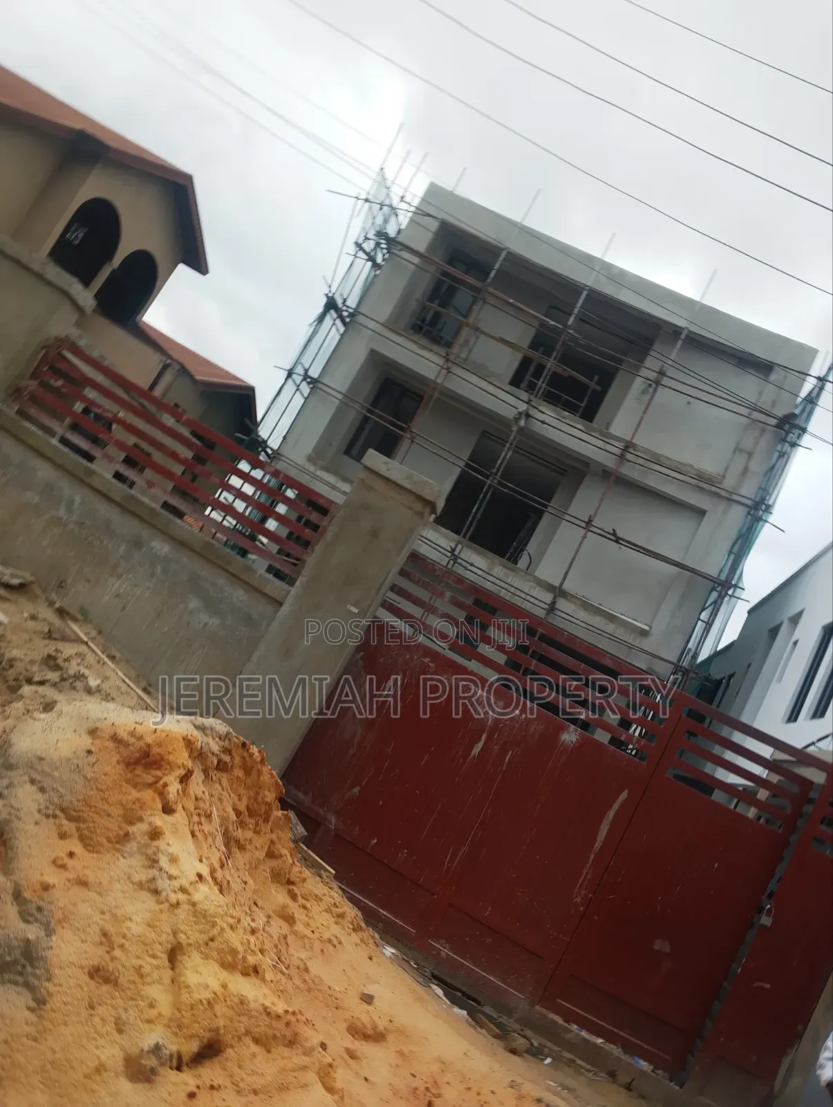 7bdrm Duplex in Omole Estate Phase 2, Berger for sale in Berger