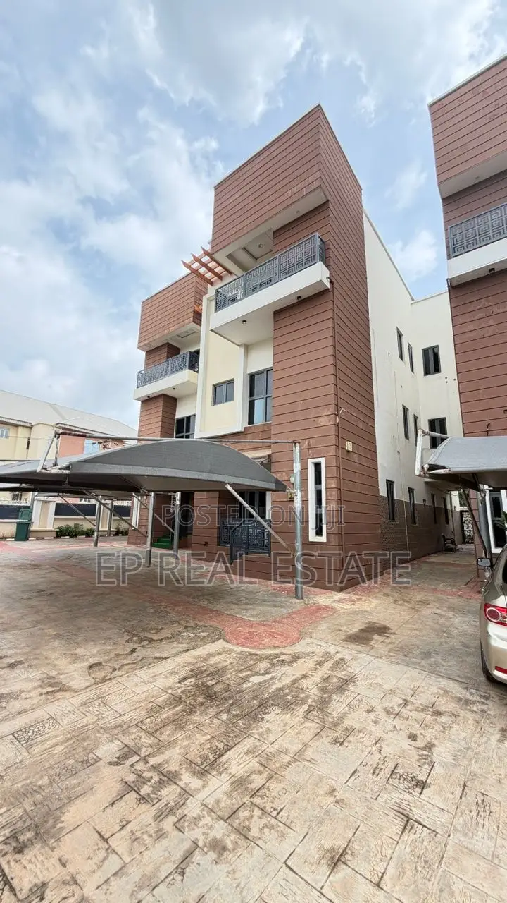 4bdrm Duplex in Kaura for sale in Kaura