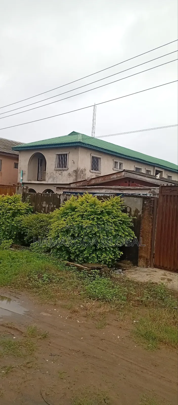 10bdrm Block of Flats in Ikotun, Alimosho for sale in Alimosho