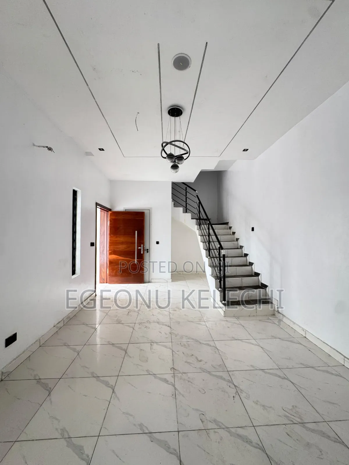 3bdrm Duplex in Thomas Estate for sale in Thomas Estate