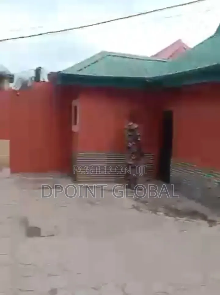 4bdrm Bungalow in Evergreen Estate, Iyana Ipaja for sale in Iyana Ipaja