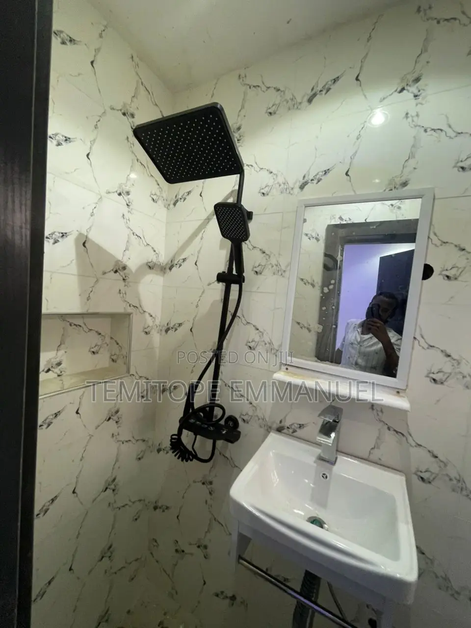 Furnished 3bdrm Duplex in Mende for sale in Mende
