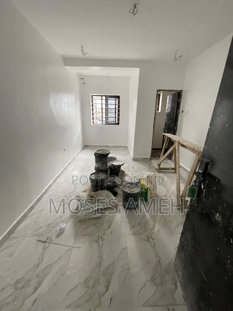 2bdrm Block of Flats in Wuye for rent in Wuye