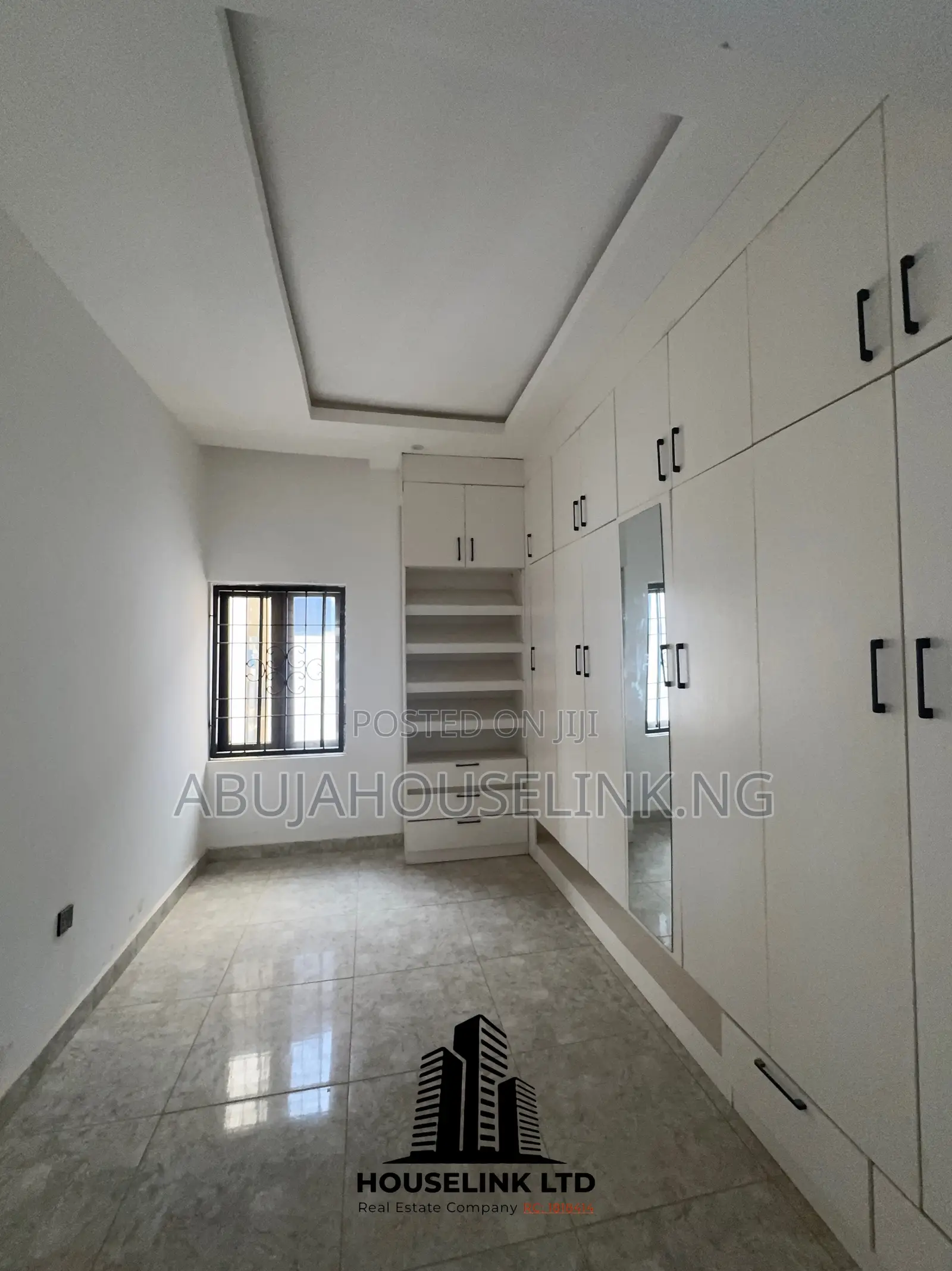 5bdrm Duplex in Guzape Main Abuja for sale in Guzape District