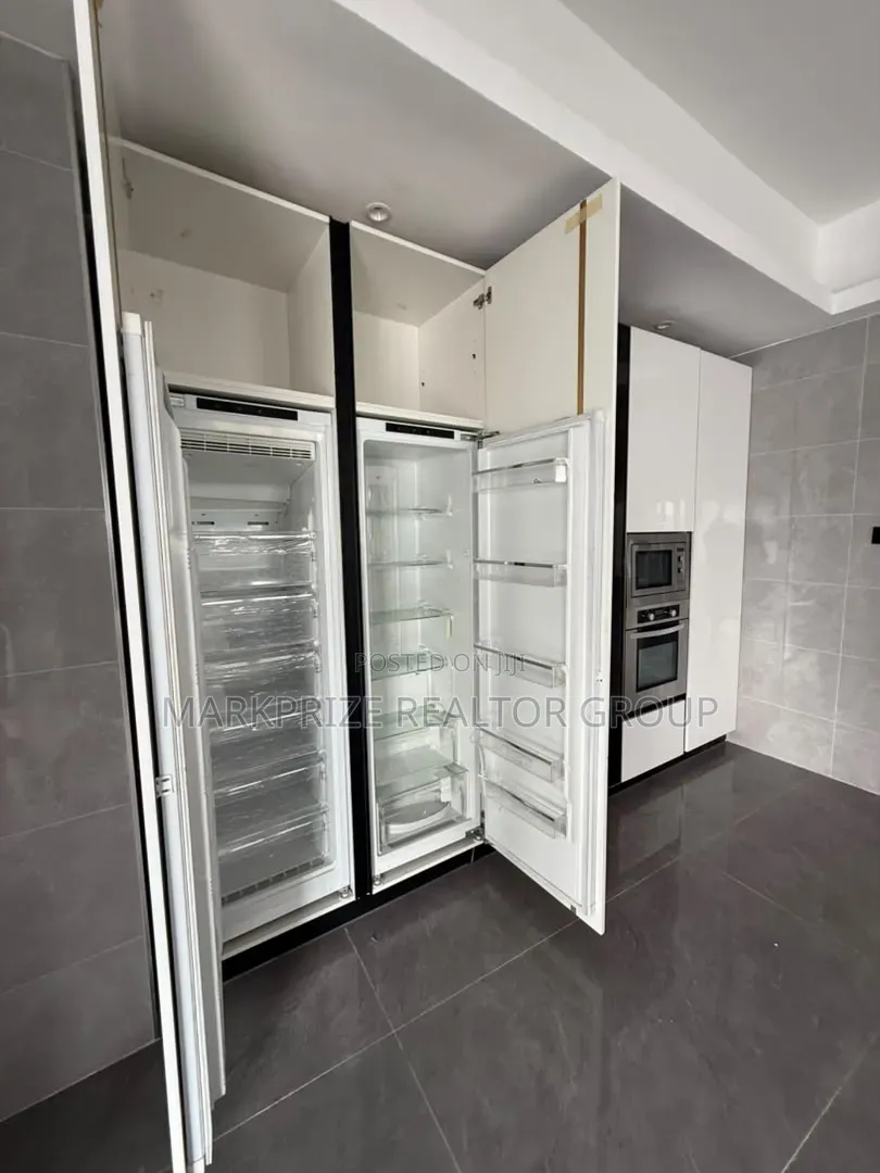 5bdrm Duplex in Royal Garden, Omole Phase 1 for sale in Omole Phase 1