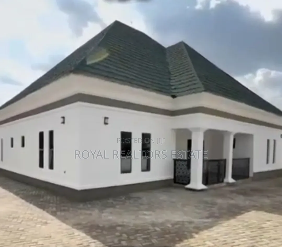 3bdrm Bungalow in Apo Resettlement for sale in Apo Resettlement