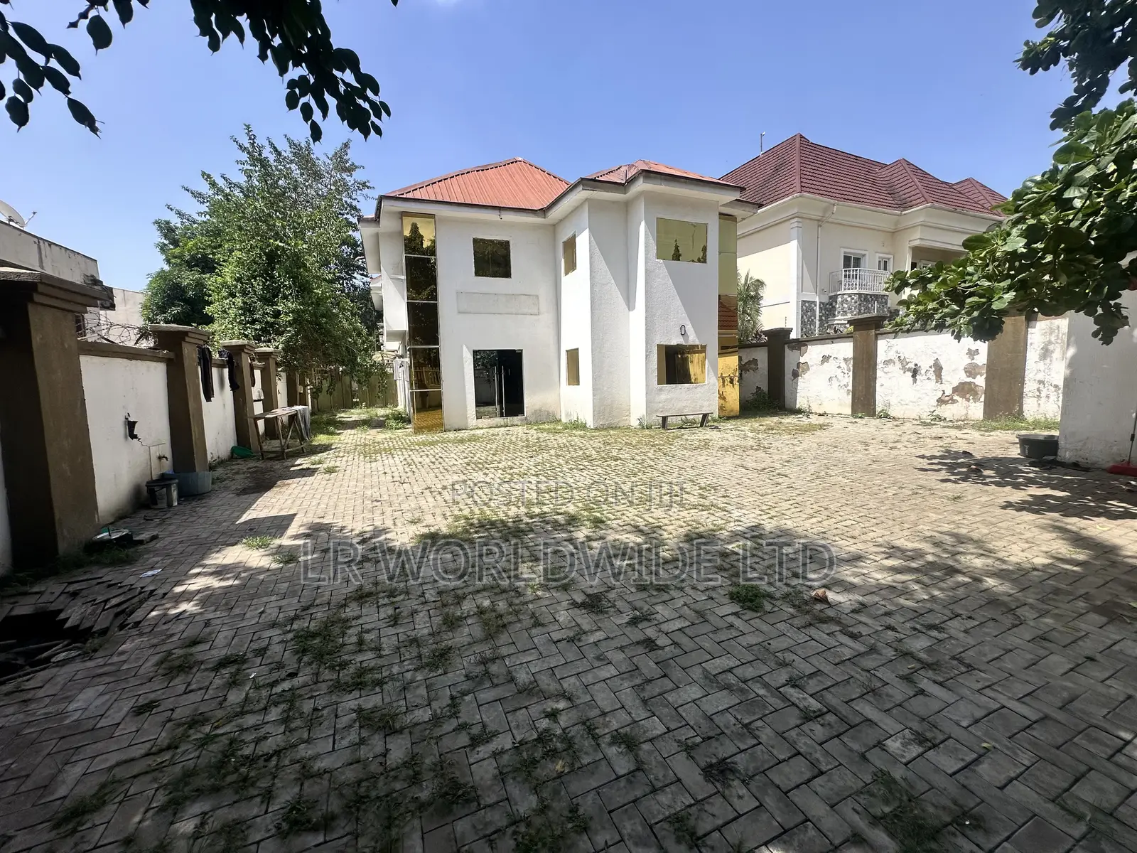 8bdrm Duplex in Wuse 2 for sale in Wuse 2
