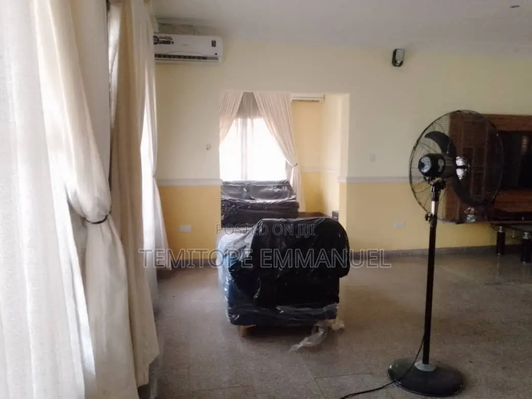 Furnished 8bdrm Duplex in Ajah for sale in Ajah