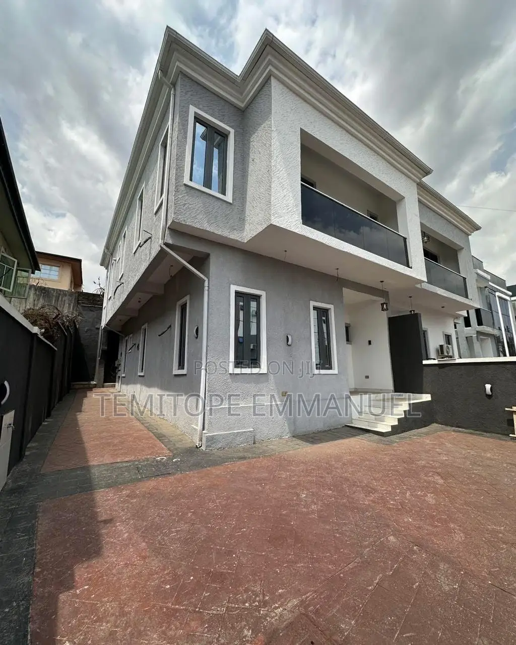 Furnished 4bdrm Duplex in GRA Phase 2 Shangisha for sale in GRA Phase 2 Shangisha