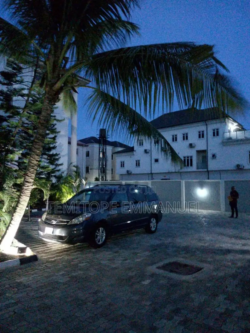 Furnished 20bdrm Block of Flats in Lekki Phase 1 for sale in Lekki Phase 1