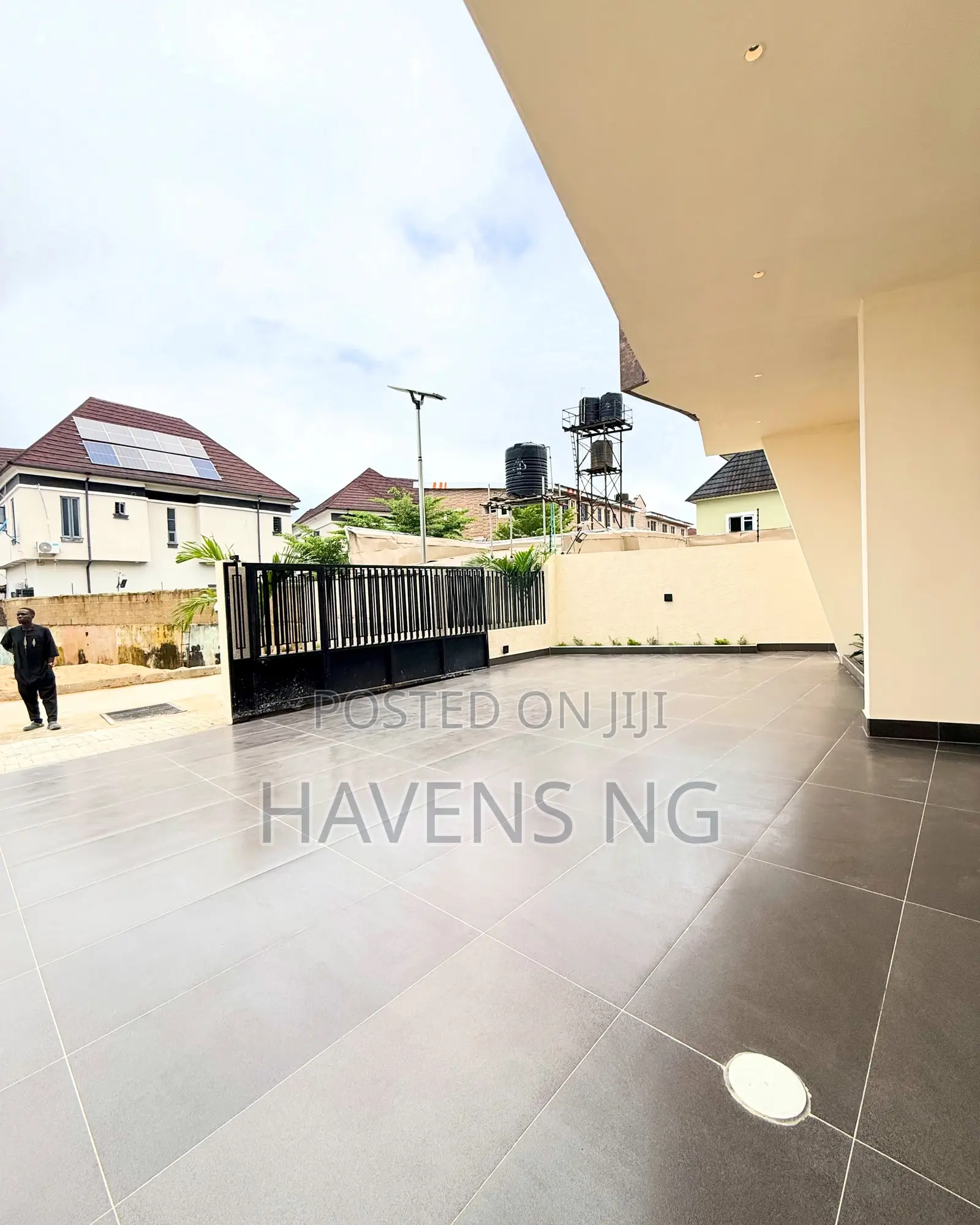 5bdrm Duplex in Lekki Phase 2 for sale in Lekki Phase 2