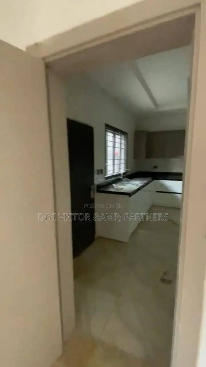 Furnished 6bdrm Duplex in Durumi for rent in Durumi