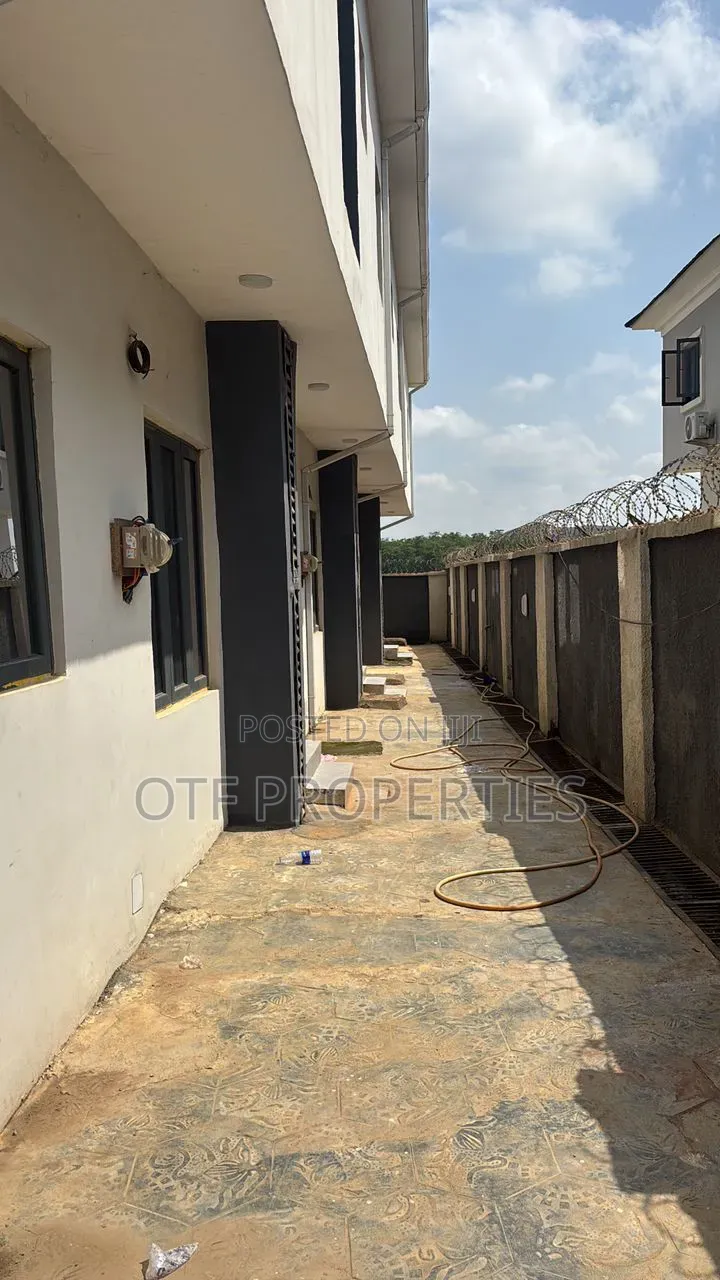 2bdrm Duplex in Fo1,, Kubwa for rent in Kubwa