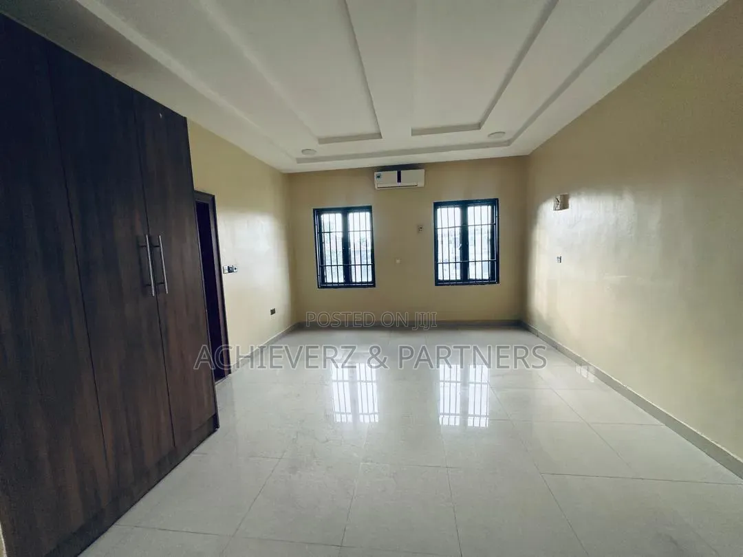 5bdrm Duplex in Zone 2 / Wuse for rent in Zone 2 / Wuse
