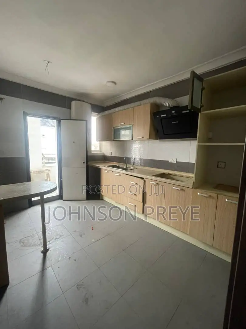 2bdrm Apartment in Chevryview, Chevron for rent in Chevron