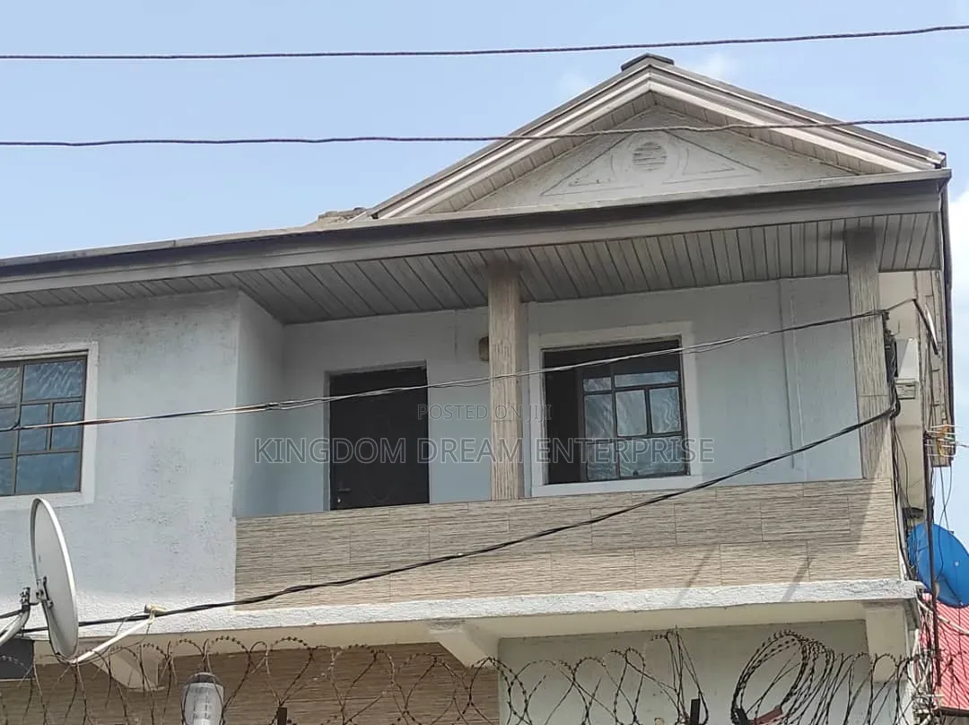 Commercial Space 300sqm 300million Title: Will and Survey Plan in Apapa Road