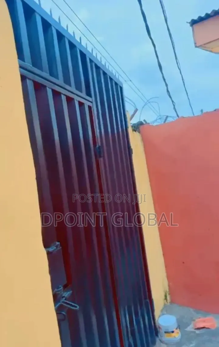 2bdrm Bungalow in In Estate, Oke-Afa for sale in Oke-Afa