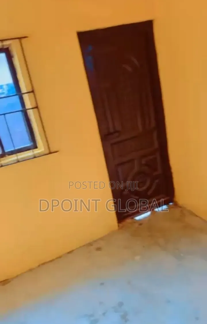 2bdrm Bungalow in In Estate, Oke-Afa for sale in Oke-Afa