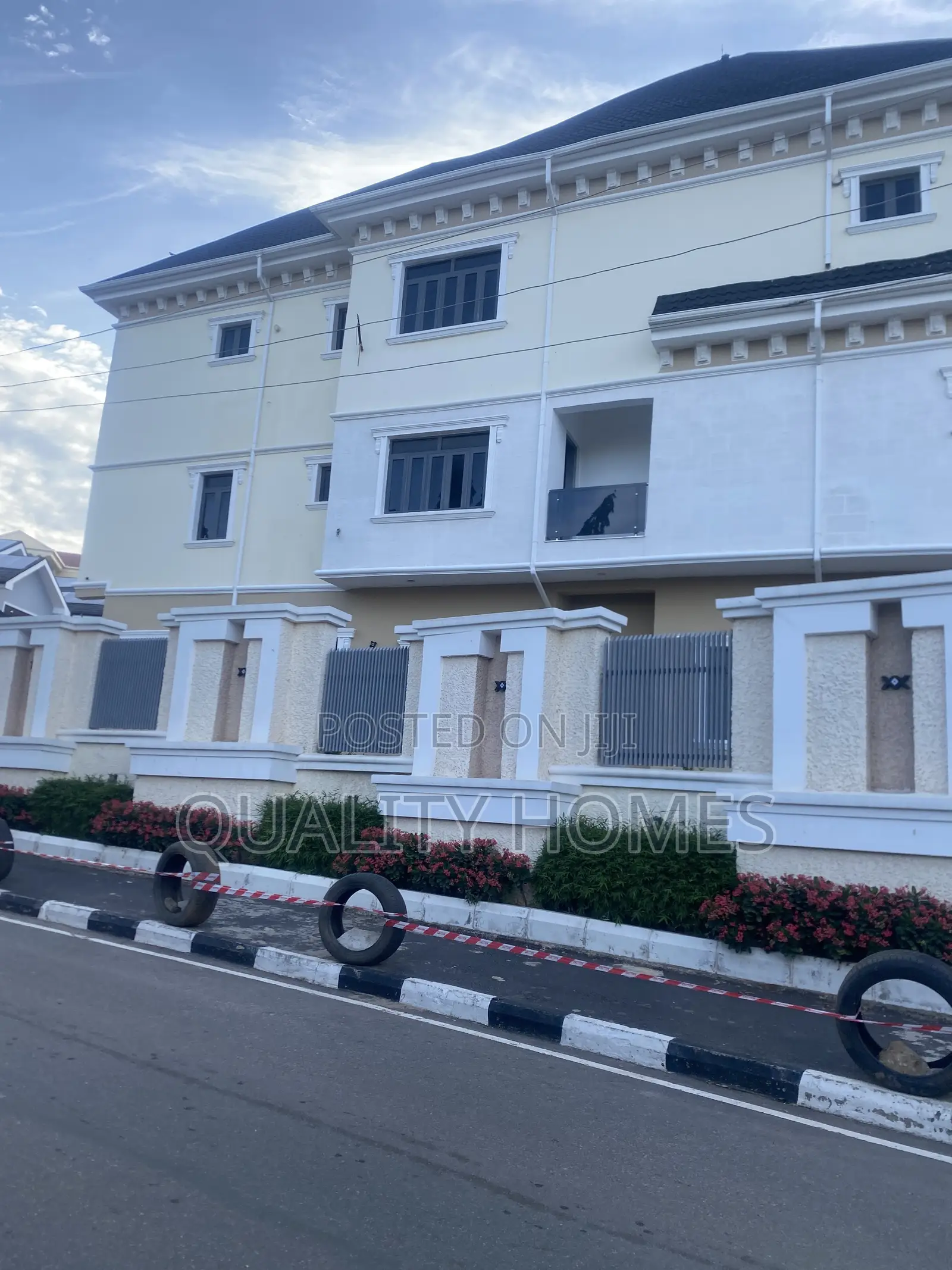 Furnished 8bdrm Duplex in Nelson Madala 15, Abuja (FCT) for sale in Abuja (FCT)