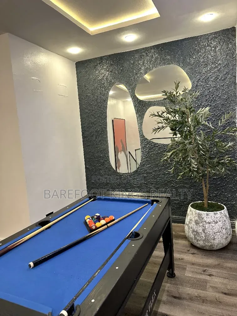 Luxury 2bedroom Massionate in Lekki Phase 1