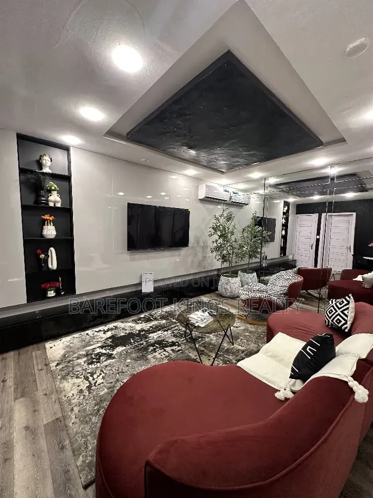 Luxury 2bedroom Massionate in Lekki Phase 1
