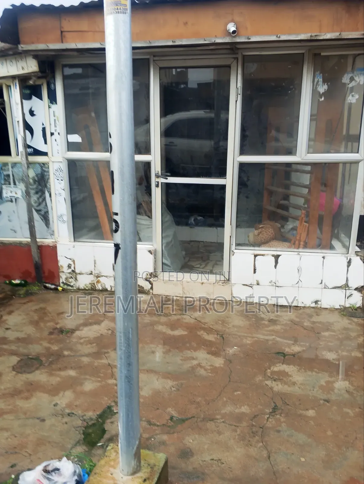 Shop for Lease in Berger