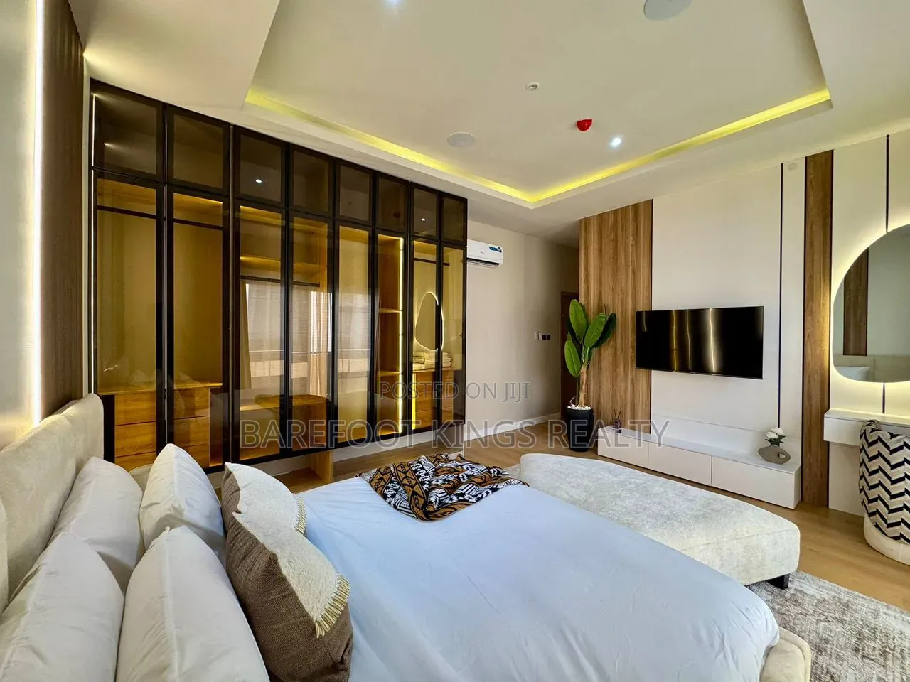 New Luxury 2bedroom Apartment in Lekki Phase 1