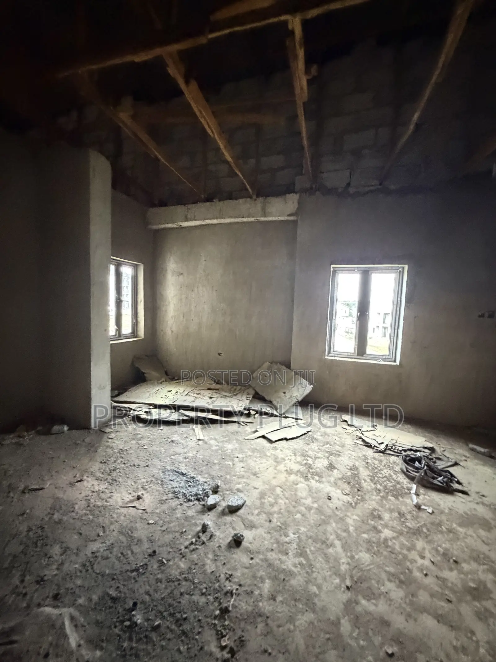 4bdrm Duplex in Life Camp for sale in Life Camp