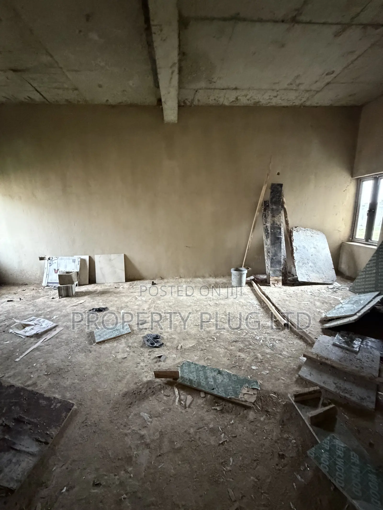4bdrm Duplex in Life Camp for sale in Life Camp