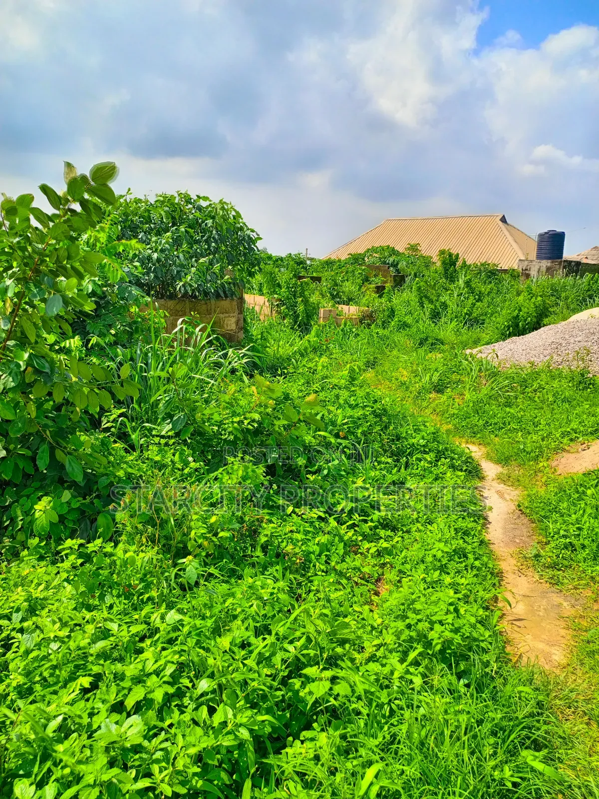 Half Plots of Land for Sale in Tipper Gar Akute With Granite and Sand in Yakoyo/Alagbole