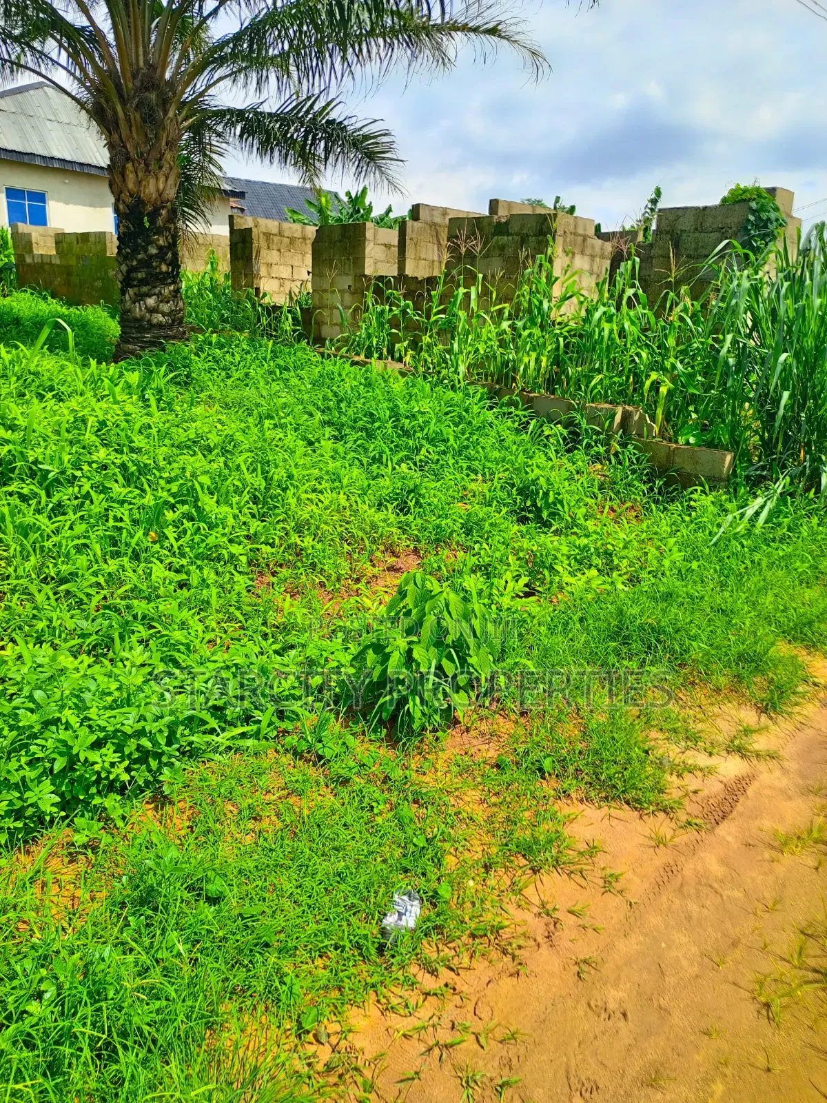 Half Plots of Land for Sale in Tipper Gar Akute With Granite and Sand in Yakoyo/Alagbole