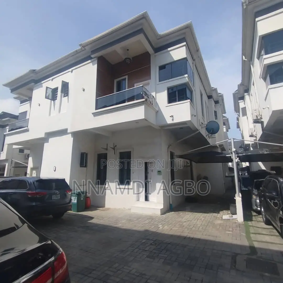 4bdrm Duplex in Lafiaji for rent in Lafiaji