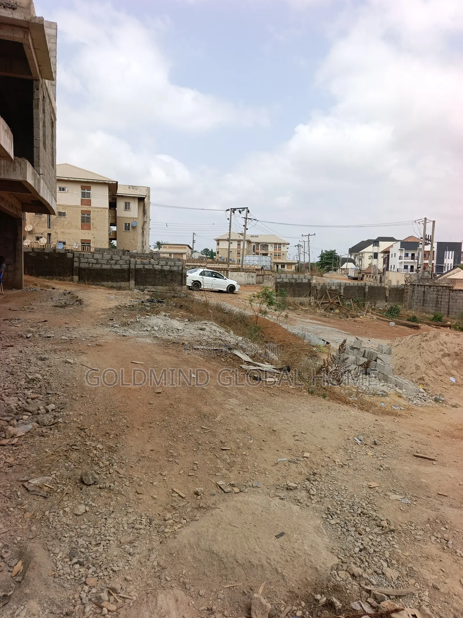 For Sale 250sqm. Estate Plot for Terrace in Lugbe by Pyakasa, Abuja. in Sabon Lugbe