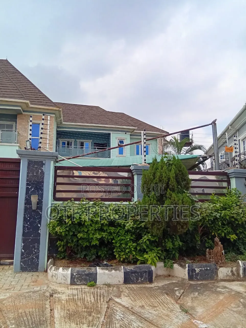 4bdrm Duplex in Fo1,, Kubwa for rent in Kubwa