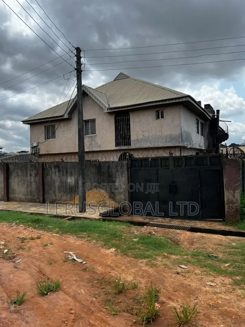 12bdrm Block of Flats in Ikorodu Garage for sale in Ikorodu Garage