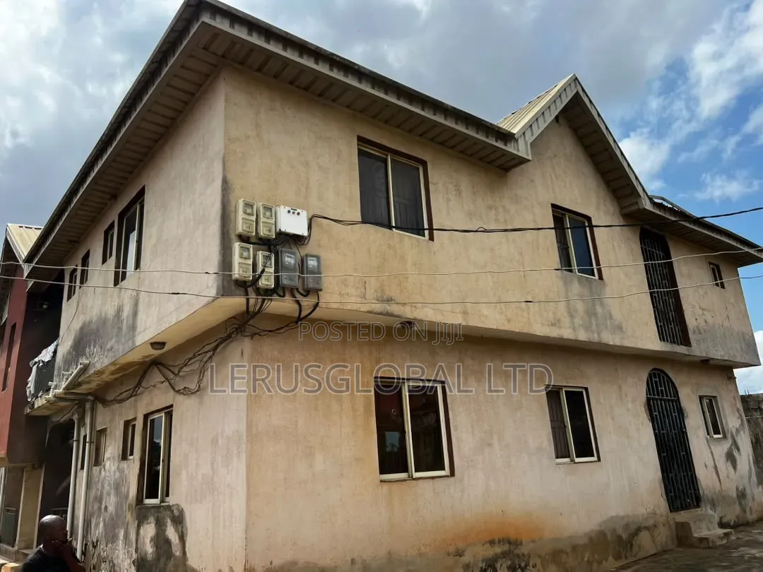 12bdrm Block of Flats in Ikorodu Garage for sale in Ikorodu Garage