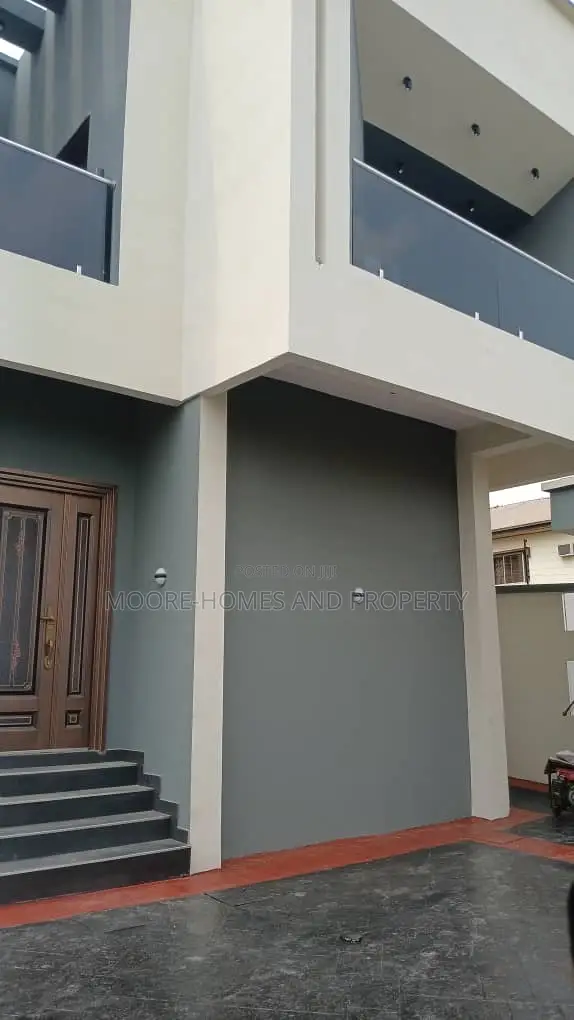 4bdrm Duplex in Magodo Phase 2 for sale in GRA Phase 2 Shangisha
