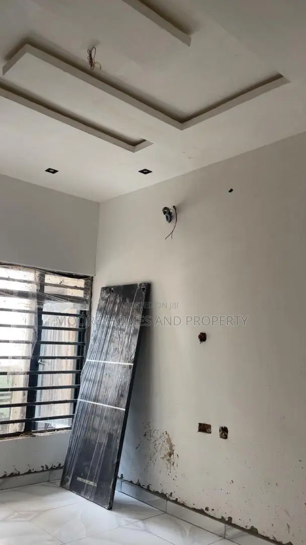 2bdrm Block of Flats in Magodo Phase 2 for sale in GRA Phase 2 Shangisha