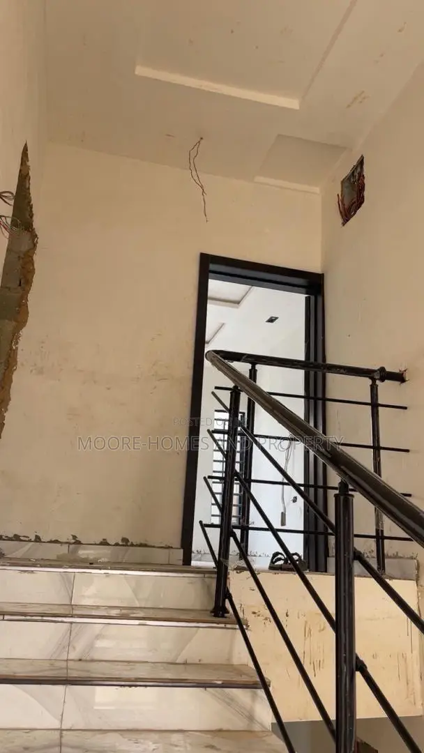 2bdrm Block of Flats in Magodo Phase 2 for sale in GRA Phase 2 Shangisha