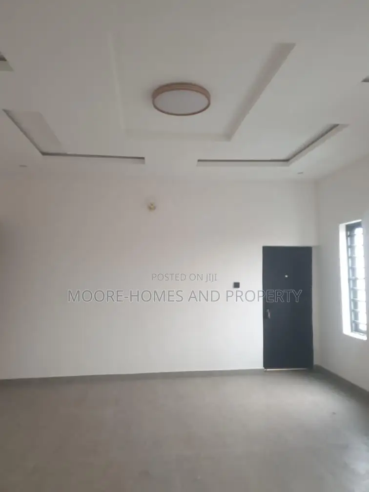 6bdrm Duplex in Magodo Phase 2 for sale in GRA Phase 2 Shangisha
