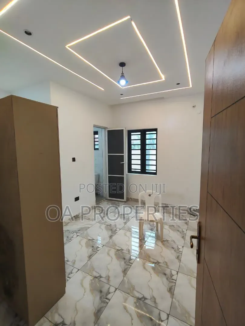 1bdrm Apartment in Off Ui Third Gate,  for rent in Ibadan