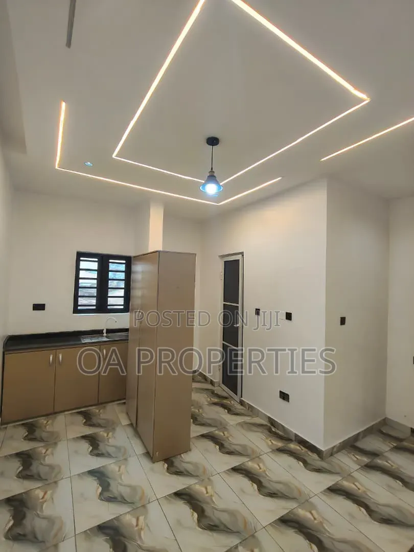 1bdrm Apartment in Off Ui Third Gate,  for rent in Ibadan
