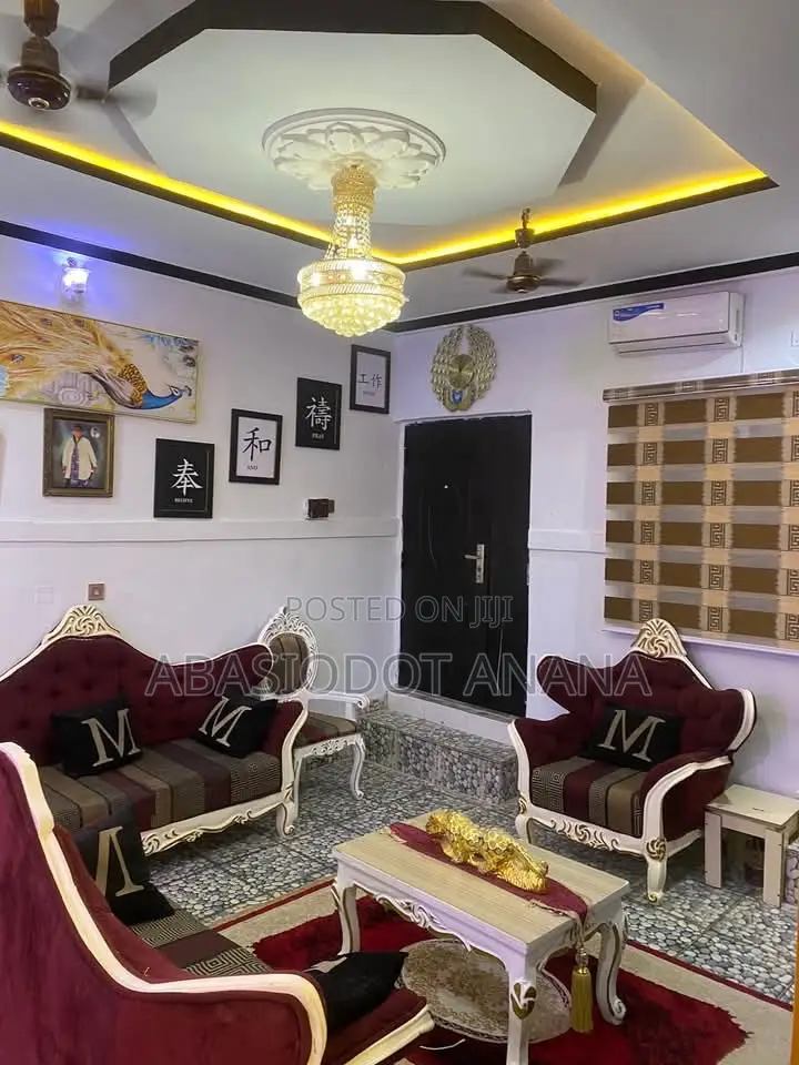3bdrm Bungalow in Oron Road, Uyo for rent in Uyo