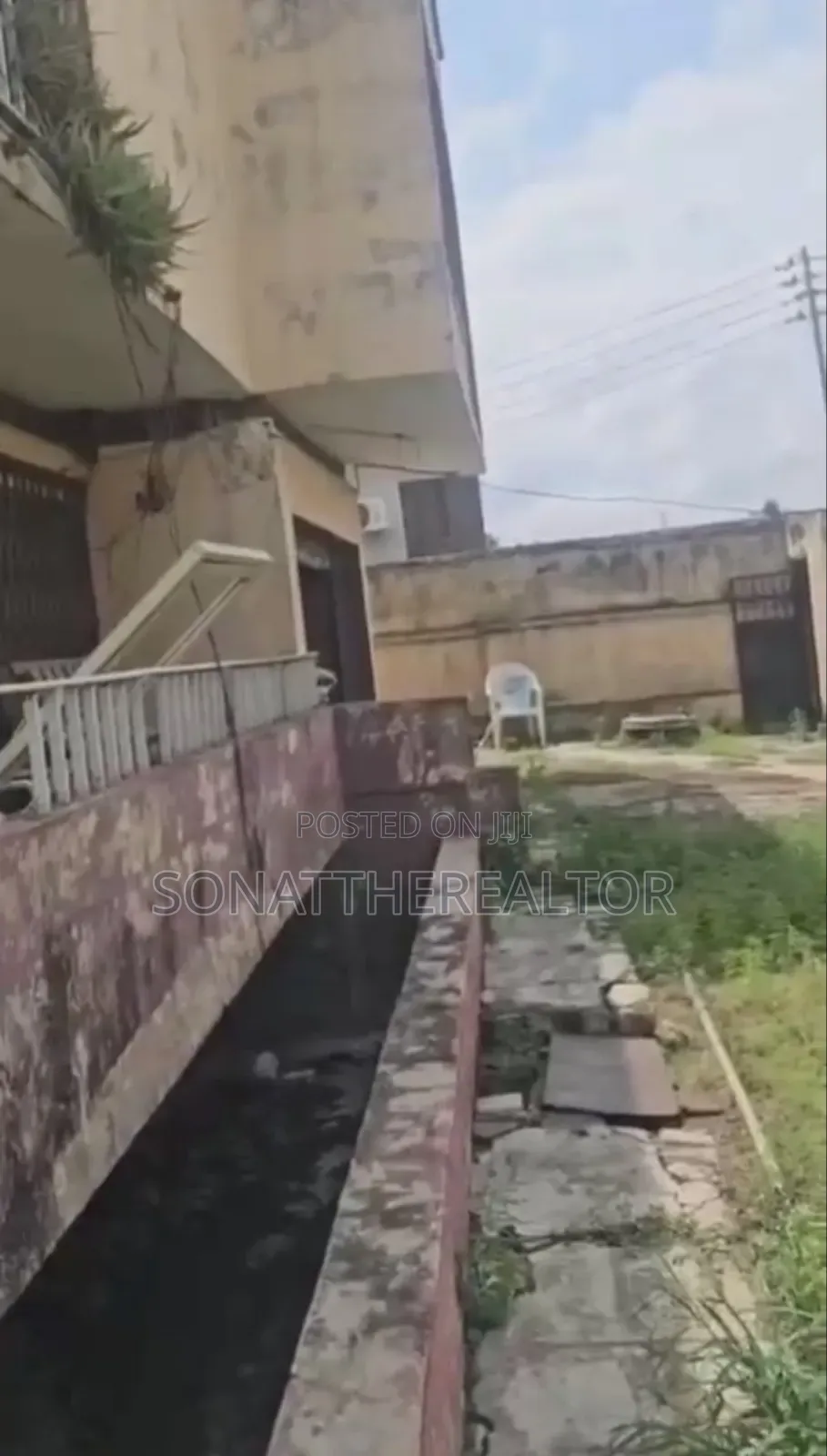 5 Bedroom Duplex Office Space at Oluyole Estate in Oluyole Estate