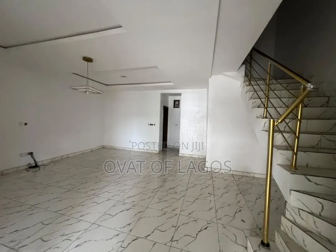 4bdrm Duplex in Orchid, Lekki Expressway for sale in Lekki Expressway